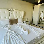 アパート Paradadiso B 307 Two Bedroom Sea View ネセバル