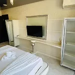 Paradadiso B 307 Two Bedroom Sea View アパート *