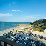 Paradadiso B 307 Two Bedroom Sea View * ネセバル