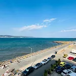 Paradadiso B 307 Two Bedroom Sea View アパート