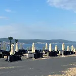 Paradadiso B 307 Two Bedroom Sea View アパート *