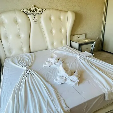 Paradadiso B 307 Two Bedroom Sea View アパート *