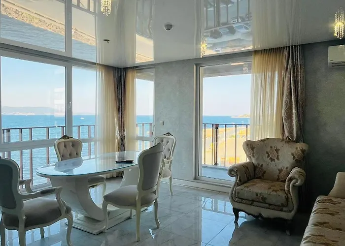 Paradadiso B 307 Two Bedroom Sea View